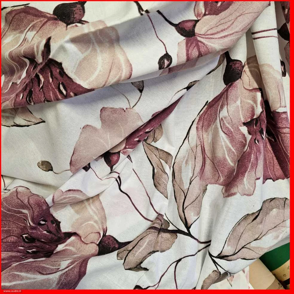 Flanelės audinio paklodė su guma 100/140/160/180/200x200+20cm. - 100x200+20cm.