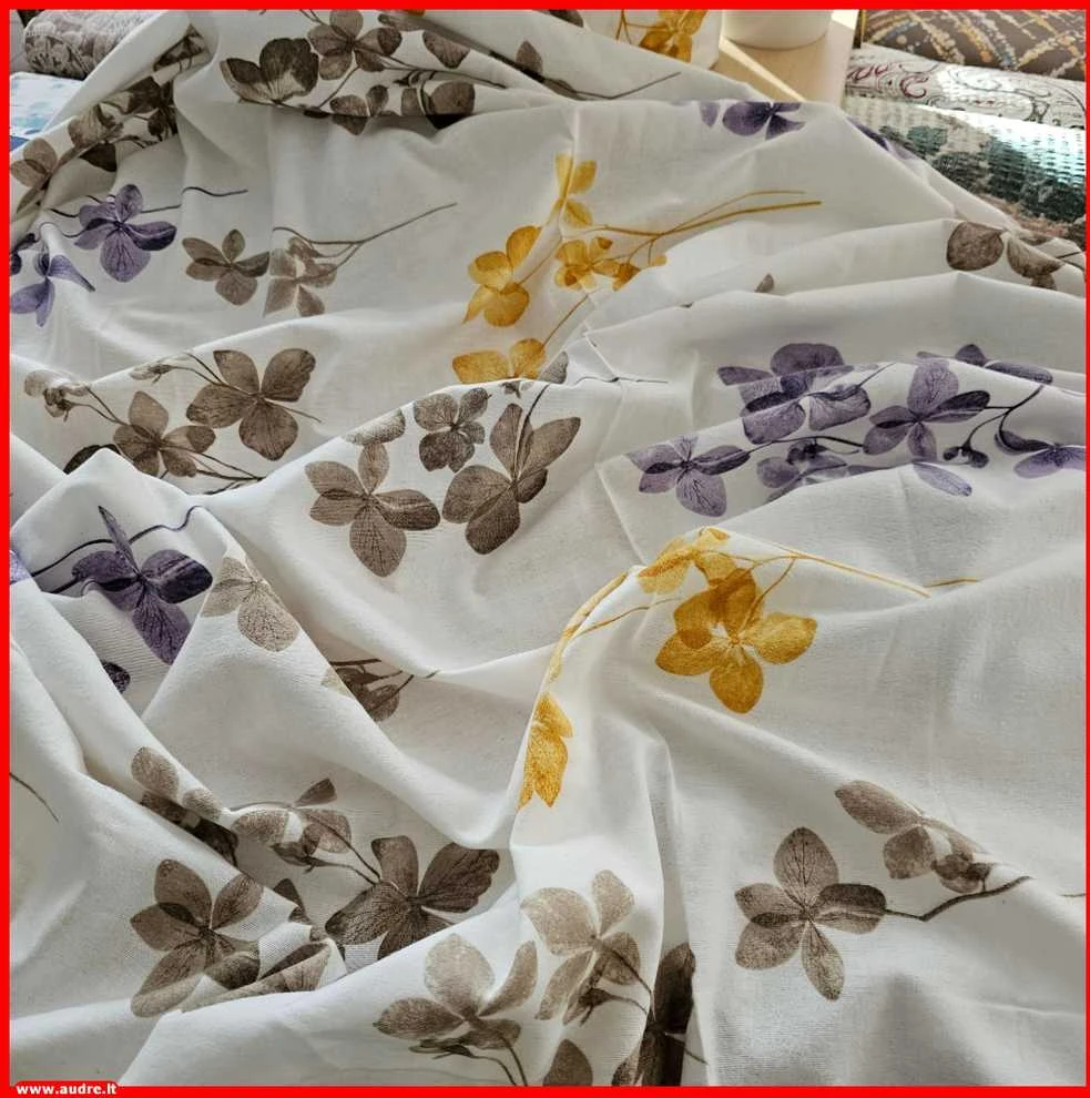 Flanelės audinio paklodė su guma 100/140/160/180x200+30cm. - 100x200+30cm.