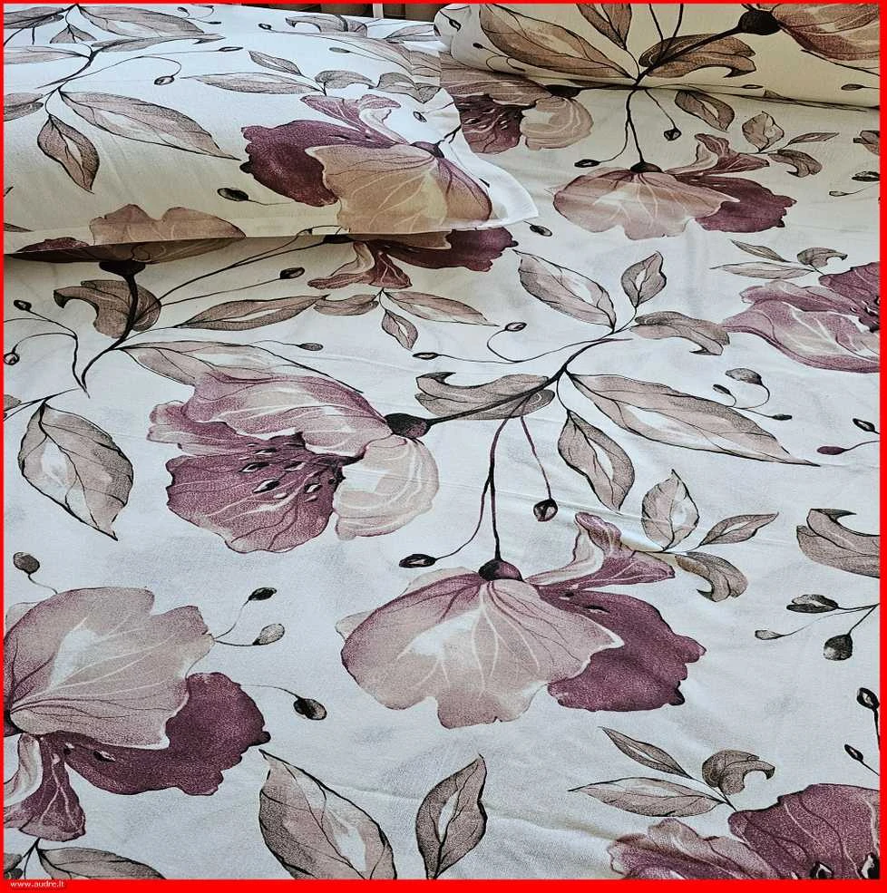 Flanelės patalynės komplektas - Antklodės užvalkalas 160x200 cm. + pagalvės užvalkalas 50x70 cm. (1 vnt.)