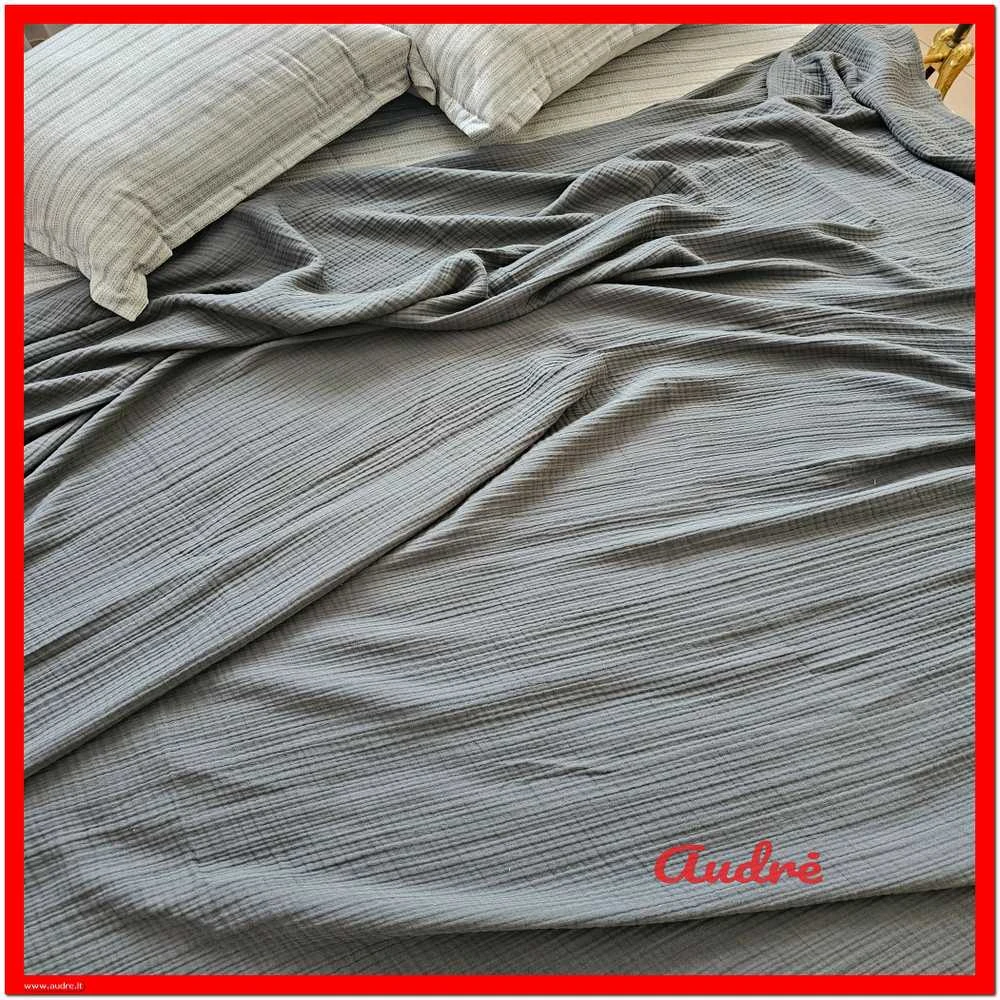 Muslino audinio lovos užtiesalai, pledai - Tamsiai pilka - 220x240cm.