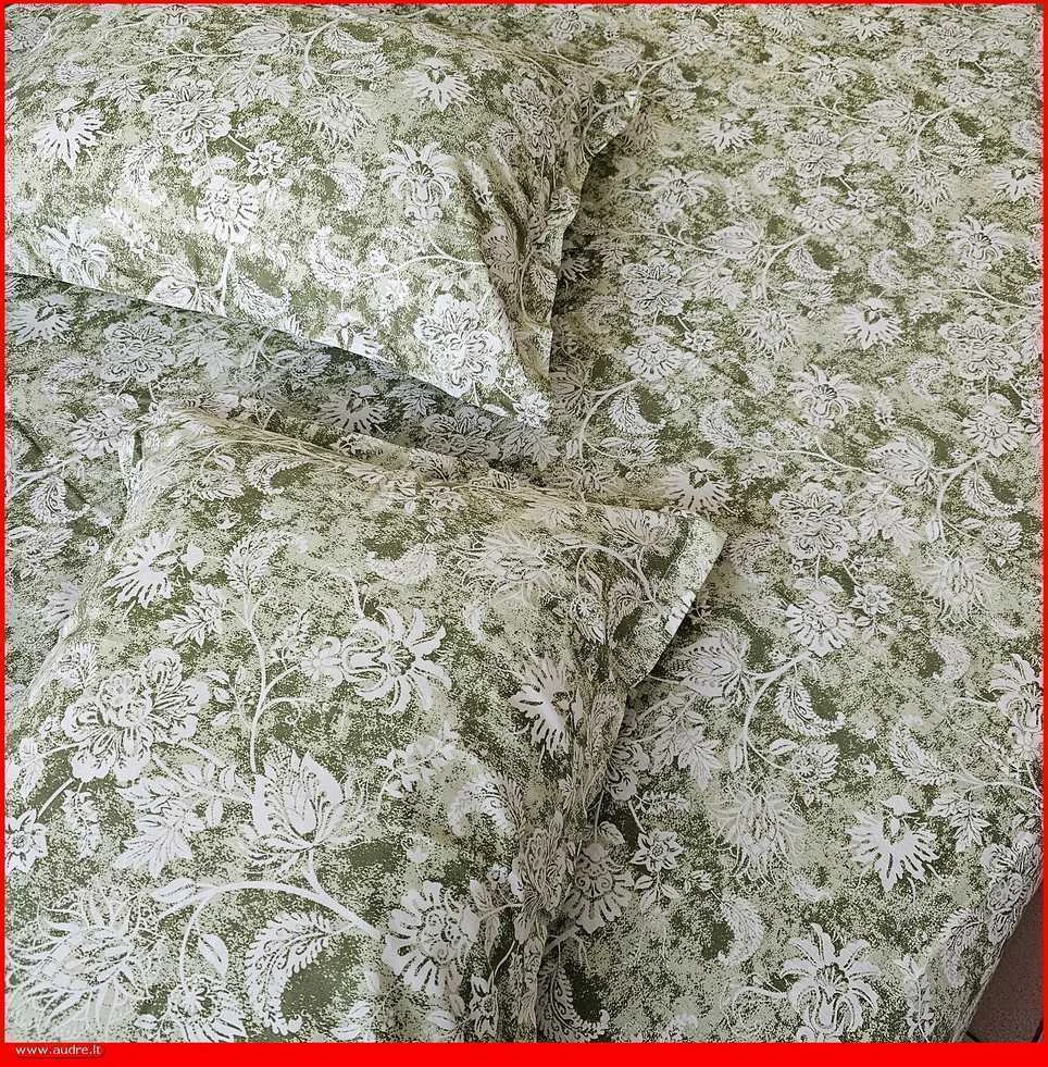 100 proc. medvilnės patalynės komplektas - Antklodės užvalkalas 140x200 cm. + 1 pagalvės užvalkalas 50x70 cm. be užtrauktuko.