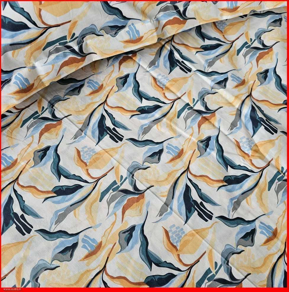 100 proc. medvilnės patalynės komplektas - Antklodės užvalkalas 200x200 cm. + 2 pagalvės užvalkalai 50x70 cm.