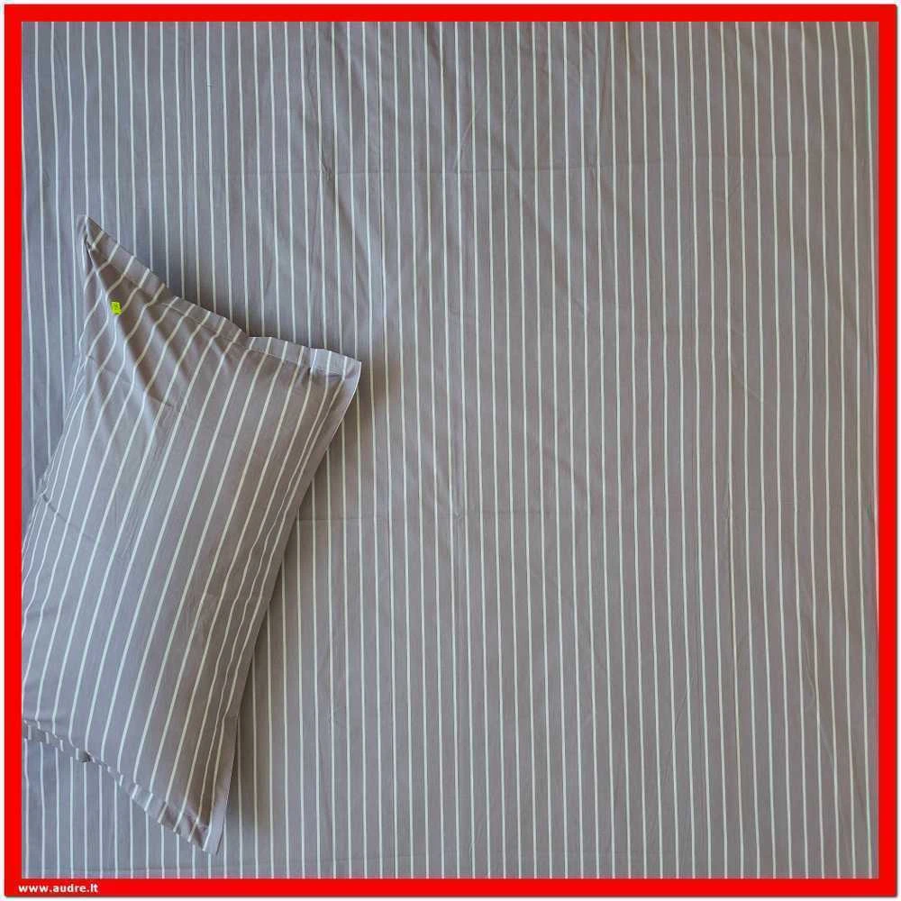 100 proc. medvilnės patalynės komplektas - Antklodės užvalkalas 220x200 cm. +2 pagalvės užvalkalai 50x70 cm. be užtrauktuko.