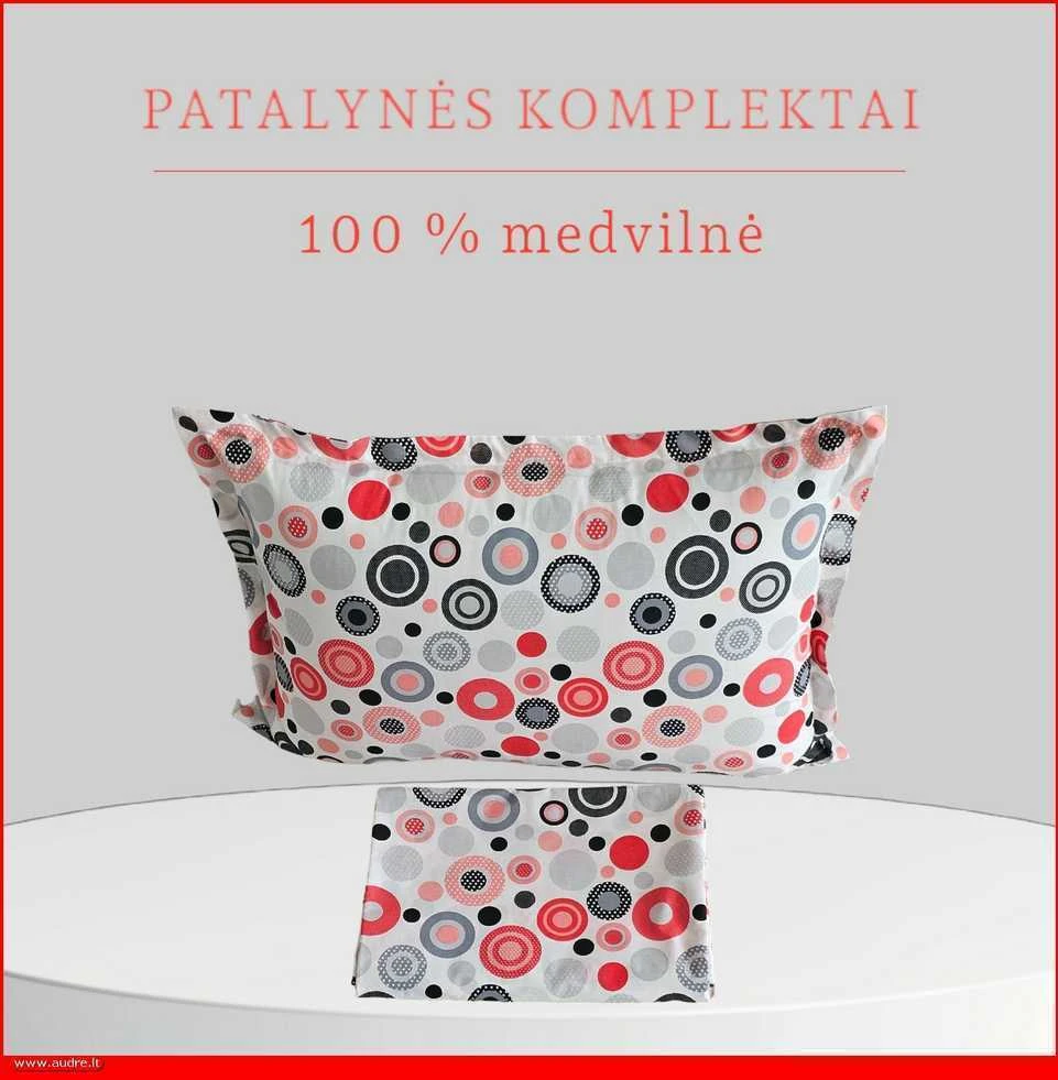 100 proc. medvilnės patalynės komplektas - Antklodės užvalkalas 140x200 cm. + 1 pagalvės užvalkalas 50x70 cm. be užtrauktuko.