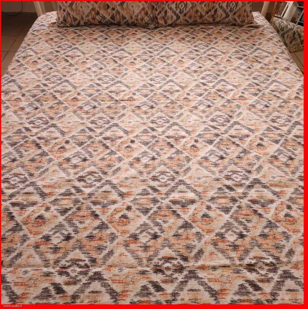 100 proc. medvilnės patalynės komplektas - Antklodės užvalkalas 220x200 cm. + pagalvės užvalkalai 50x70 cm. (2 vnt.)