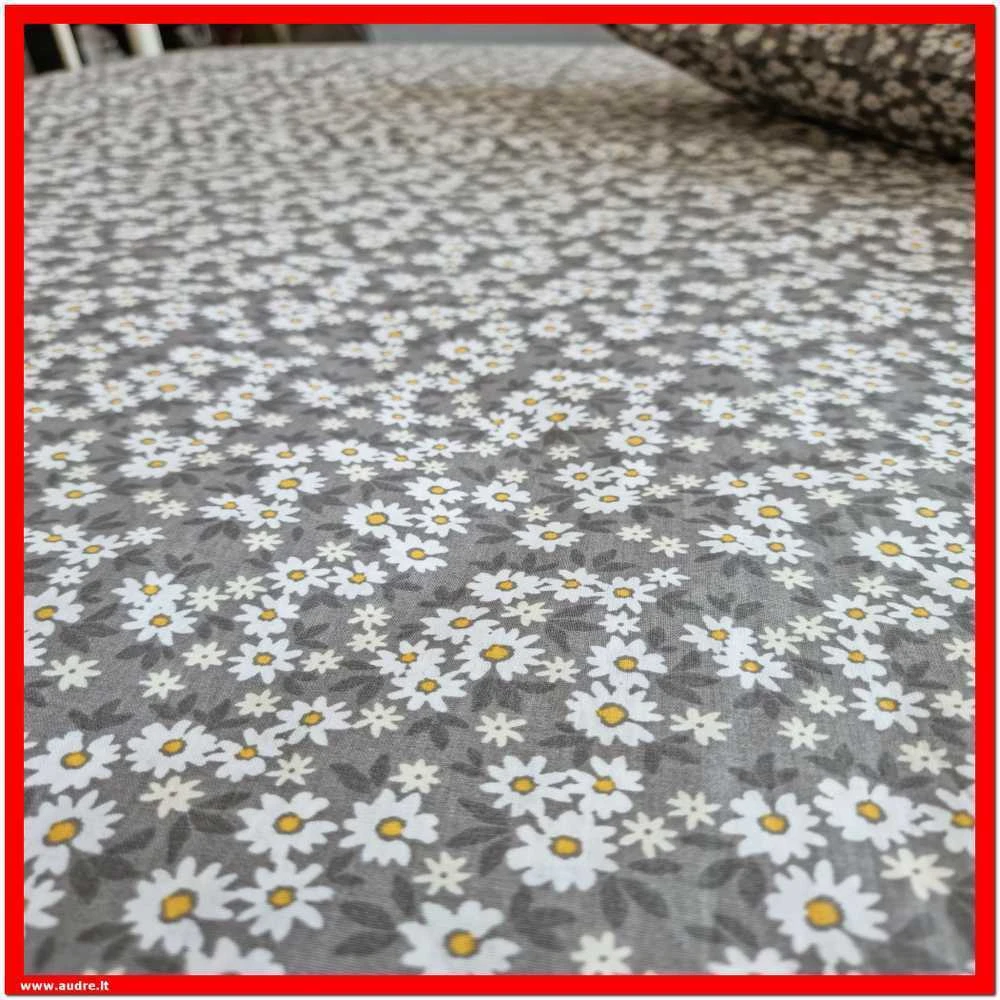 100 proc. medvilnės patalynės komplektas - Antklodės užvalkalas 140x200 cm. + pagalvės užvalkalas 50x70 cm. be užtrauktuko (1 vnt.)