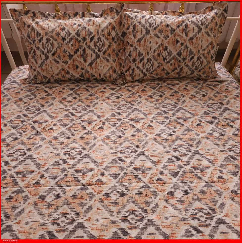 100 proc. medvilnės patalynės komplektas - Antklodės užvalkalas 220x200 cm. + pagalvės užvalkalai 50x70 cm. (2 vnt.)