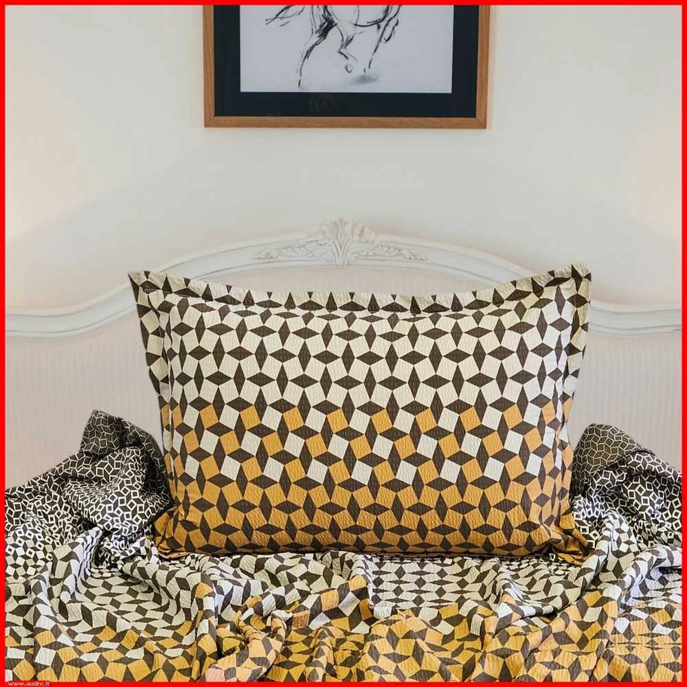 Glamžyto medvilninio audinio antklodės ir pagalvės užvalkalų patalynės komplektas - Antklodės užvalkalas 160x200 cm. + pagalvės užvalkalas 50x70 cm. (1 vnt.)