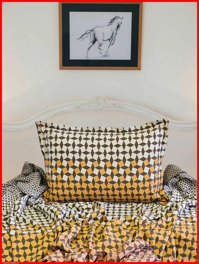 Glamžyto medvilninio audinio antklodės ir pagalvės užvalkalų patalynės komplektas - Antklodės užvalkalas 140x200 cm. + pagalvės užvalkalas 50x70 cm. be užtrauktuko (1 vnt.)