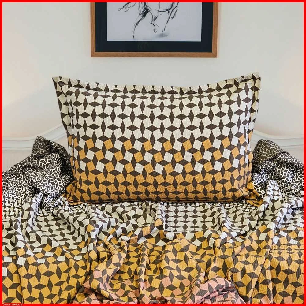 Glamžyto medvilninio audinio antklodės ir pagalvės užvalkalų patalynės komplektas - Antklodės užvalkalas 160x200 cm. + pagalvės užvalkalas 50x70 cm. (1 vnt.)