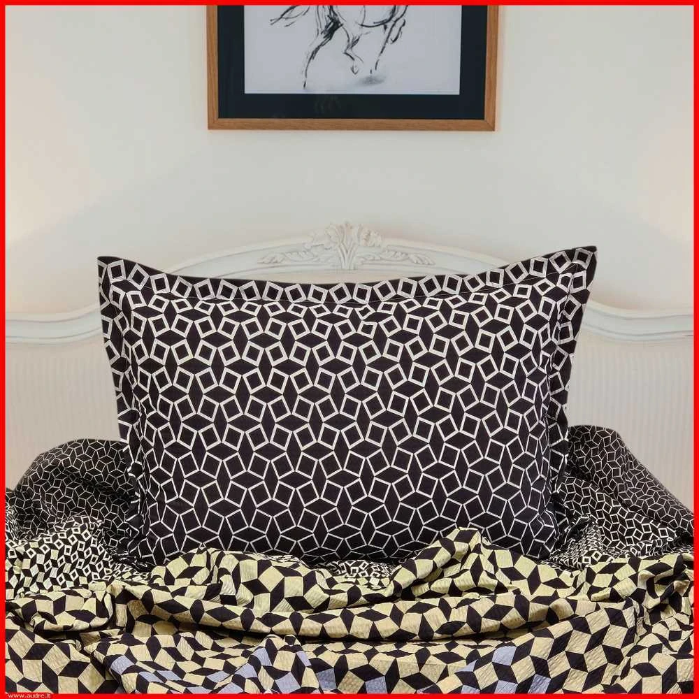 Glamžyto medvilninio audinio antklodės ir pagalvės užvalkalų patalynės komplektas - Antklodės užvalkalas 140x200 cm. + pagalvės užvalkalas 50x70 cm. be užtrauktuko (1 vnt.)