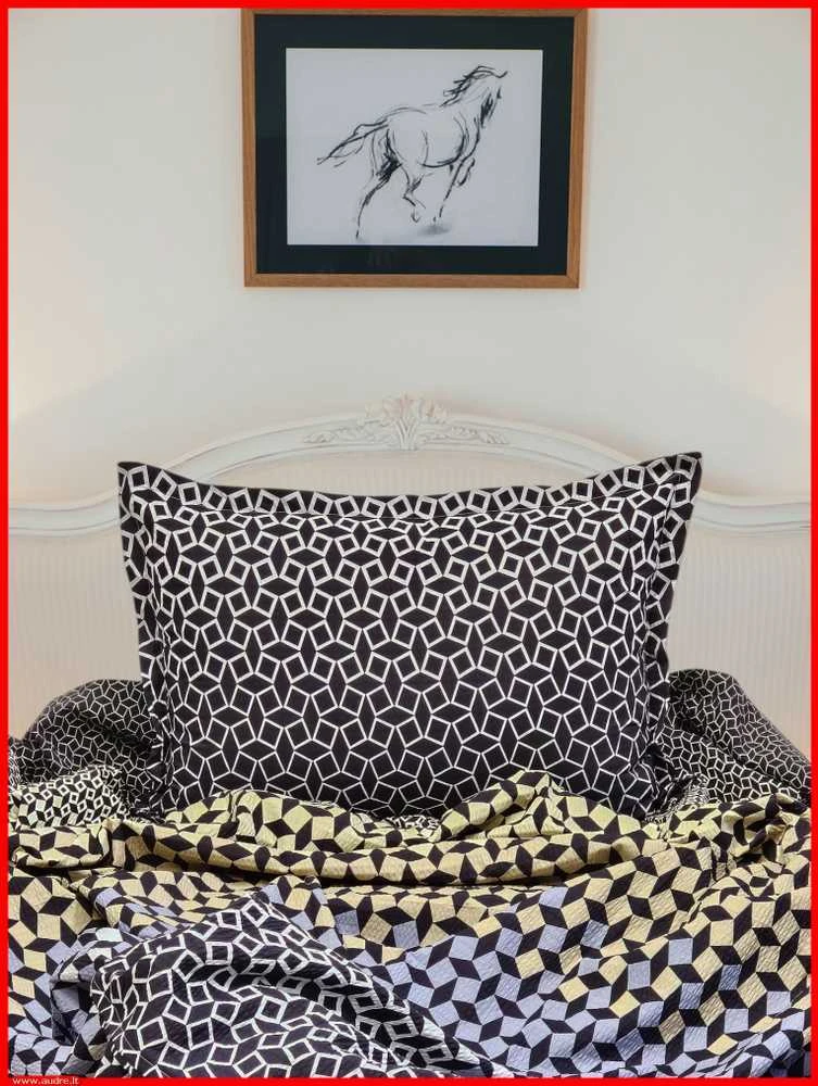 Glamžyto medvilninio audinio antklodės ir pagalvės užvalkalų patalynės komplektas - Antklodės užvalkalas 140x200 cm. + pagalvės užvalkalas 50x70 cm. be užtrauktuko (1 vnt.)