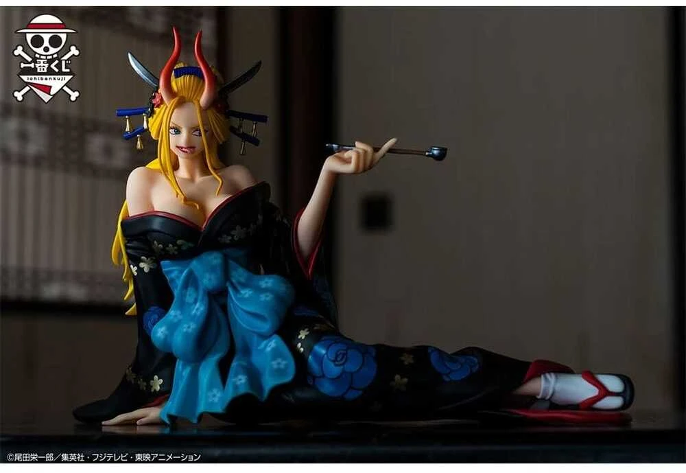 Banpresto One Piece Glitter Juodas Maria Ichibansho figure 15cm