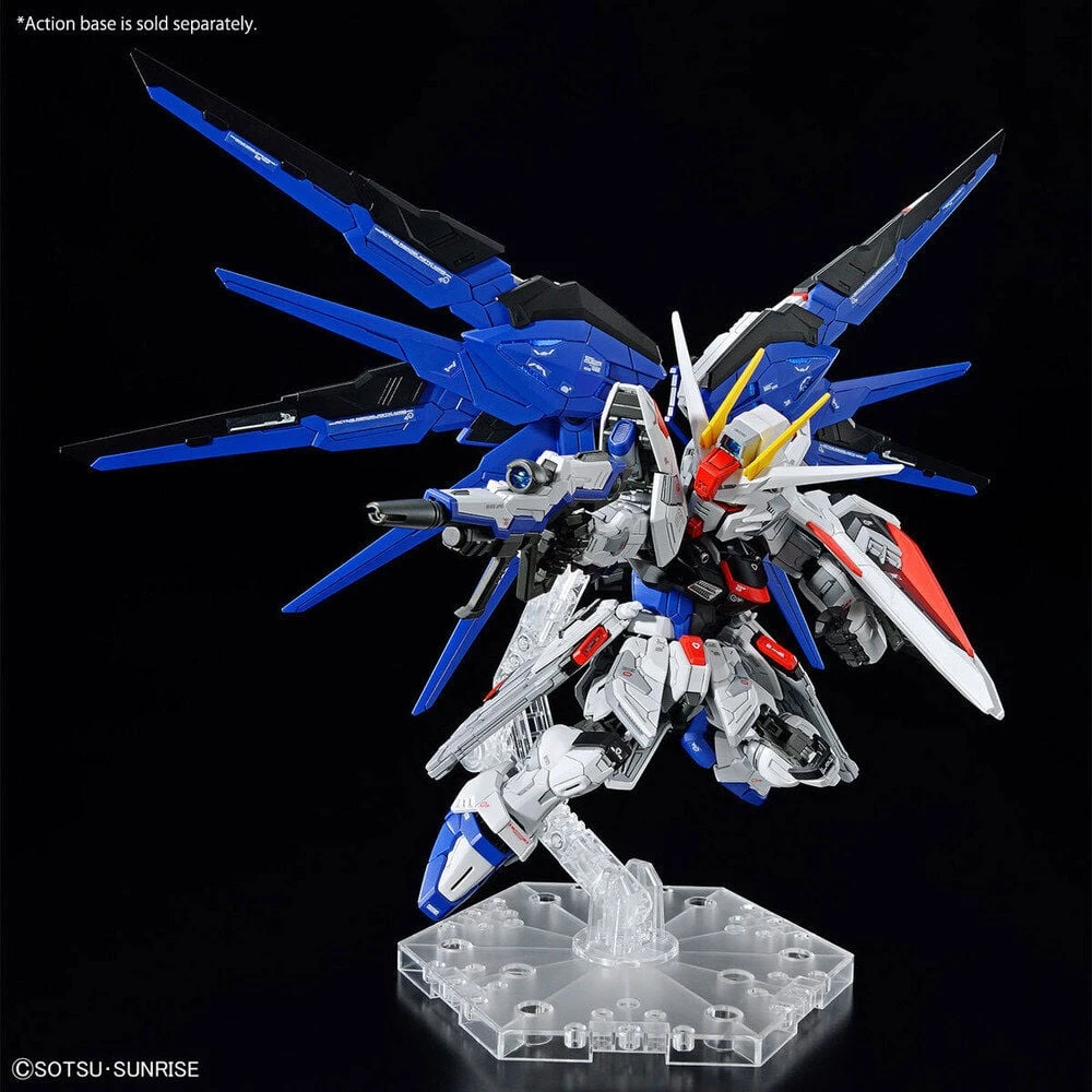 Bandai Kolekcinė Figūrėlė - MGSD Freedom Gundam 115 mm Judantis Modelis