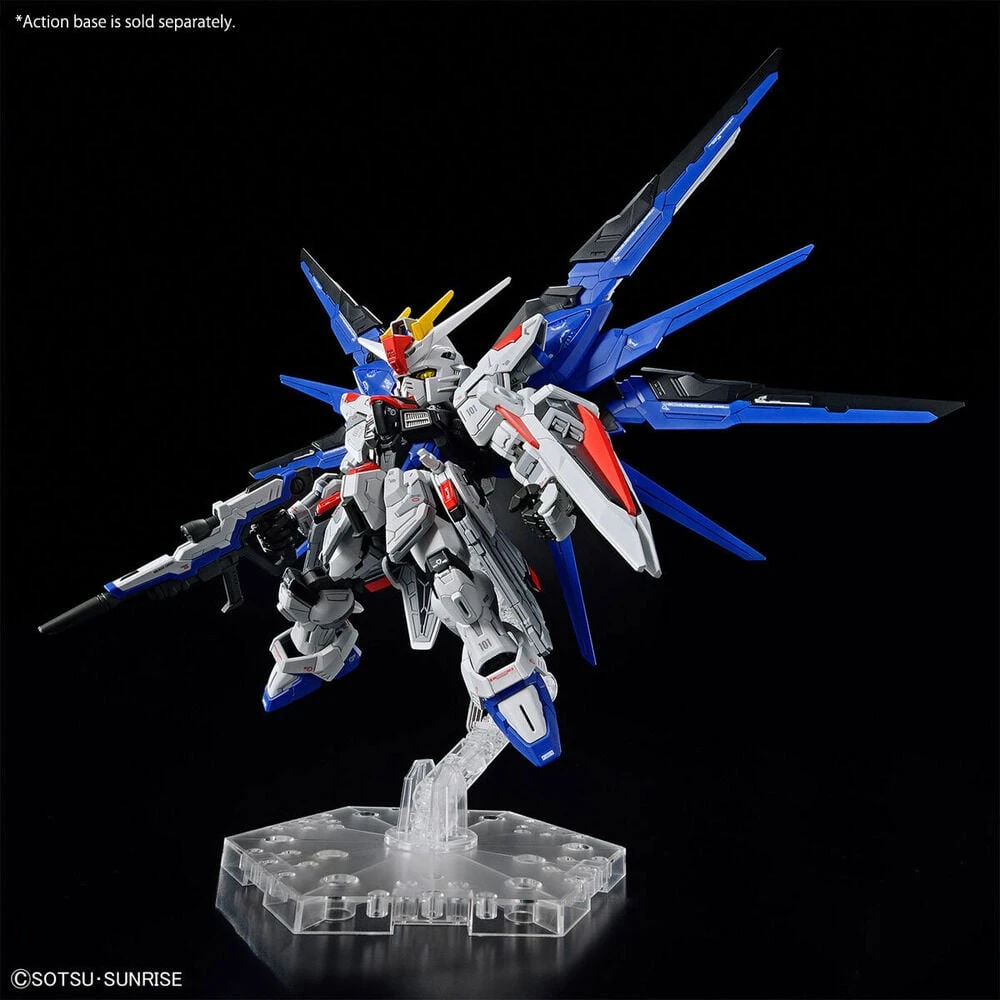 Bandai Kolekcinė Figūrėlė - MGSD Freedom Gundam 115 mm Judantis Modelis