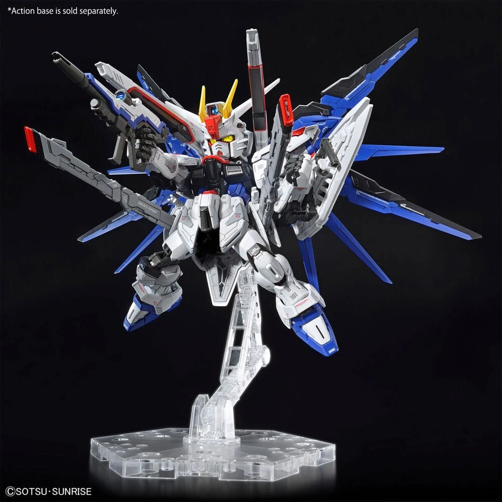 Bandai Kolekcinė Figūrėlė - MGSD Freedom Gundam 115 mm Judantis Modelis