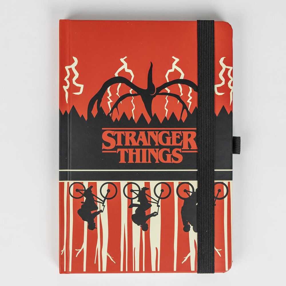 CERDÁ Stranger Things stationery set
