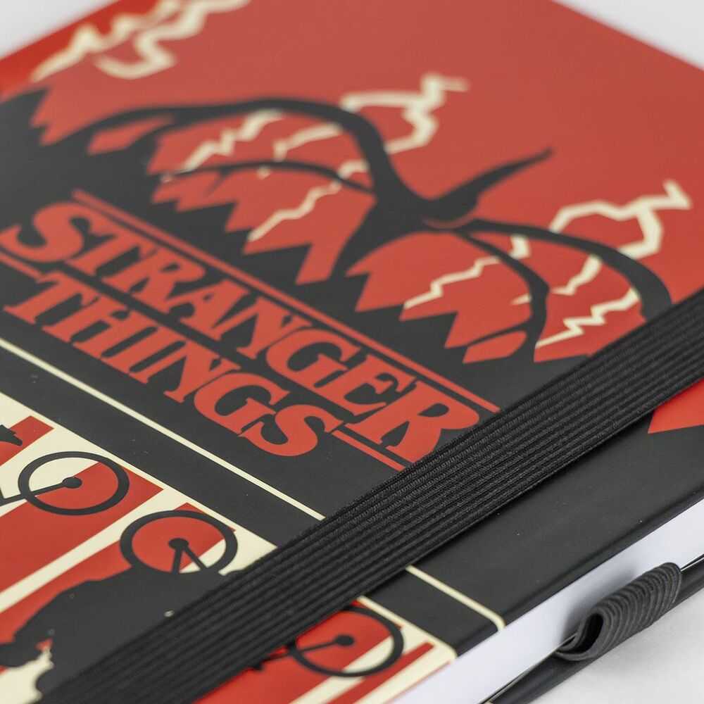 CERDÁ Stranger Things stationery set