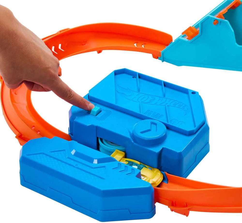 Dėlionė Mattel Žaislinis Hot Wheels trasos rinkinys su varikliu ir automobiliuku 1:64