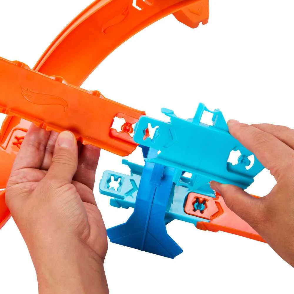 Dėlionė Mattel Žaislinis Hot Wheels trasos rinkinys su varikliu ir automobiliuku 1:64