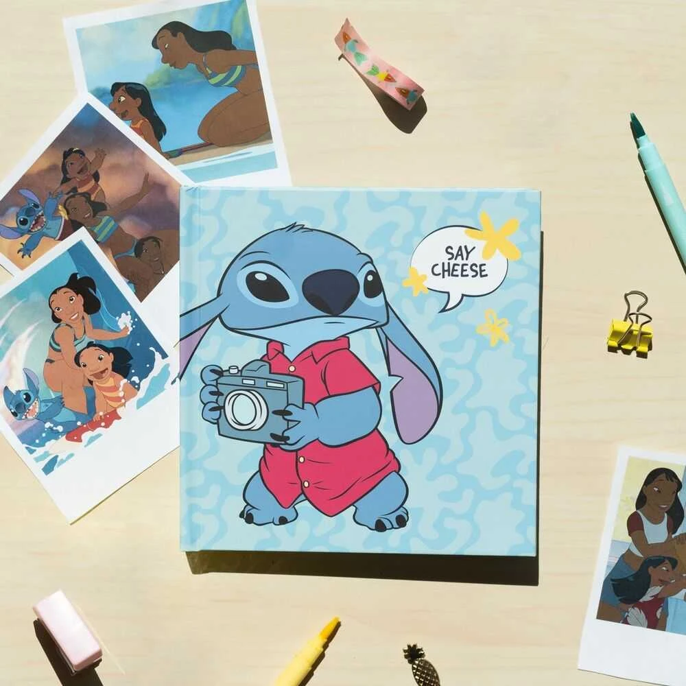 „Disney Stitch“ – nuotraukų albumas 22 nuotraukoms iš „Tropical“ kolekcijos (16x16 cm)