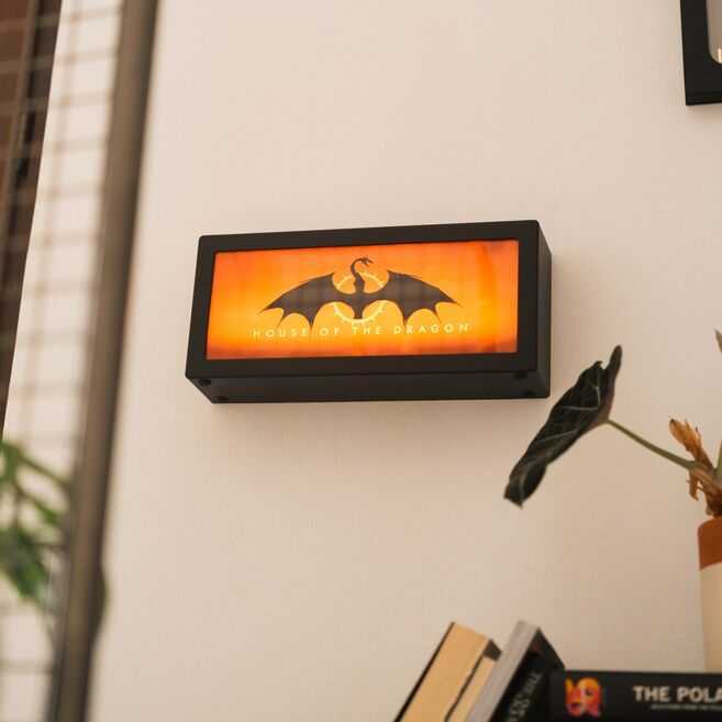 ERIK House of the Dragon Flaming Effect lamp