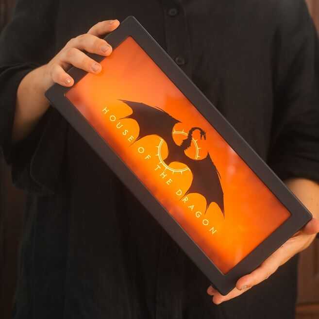 ERIK House of the Dragon Flaming Effect lamp