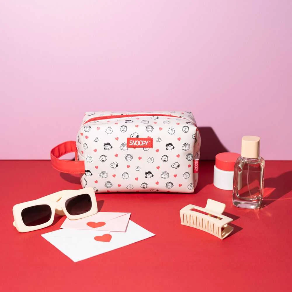 ERIK Peanuts Snoopy vanity case