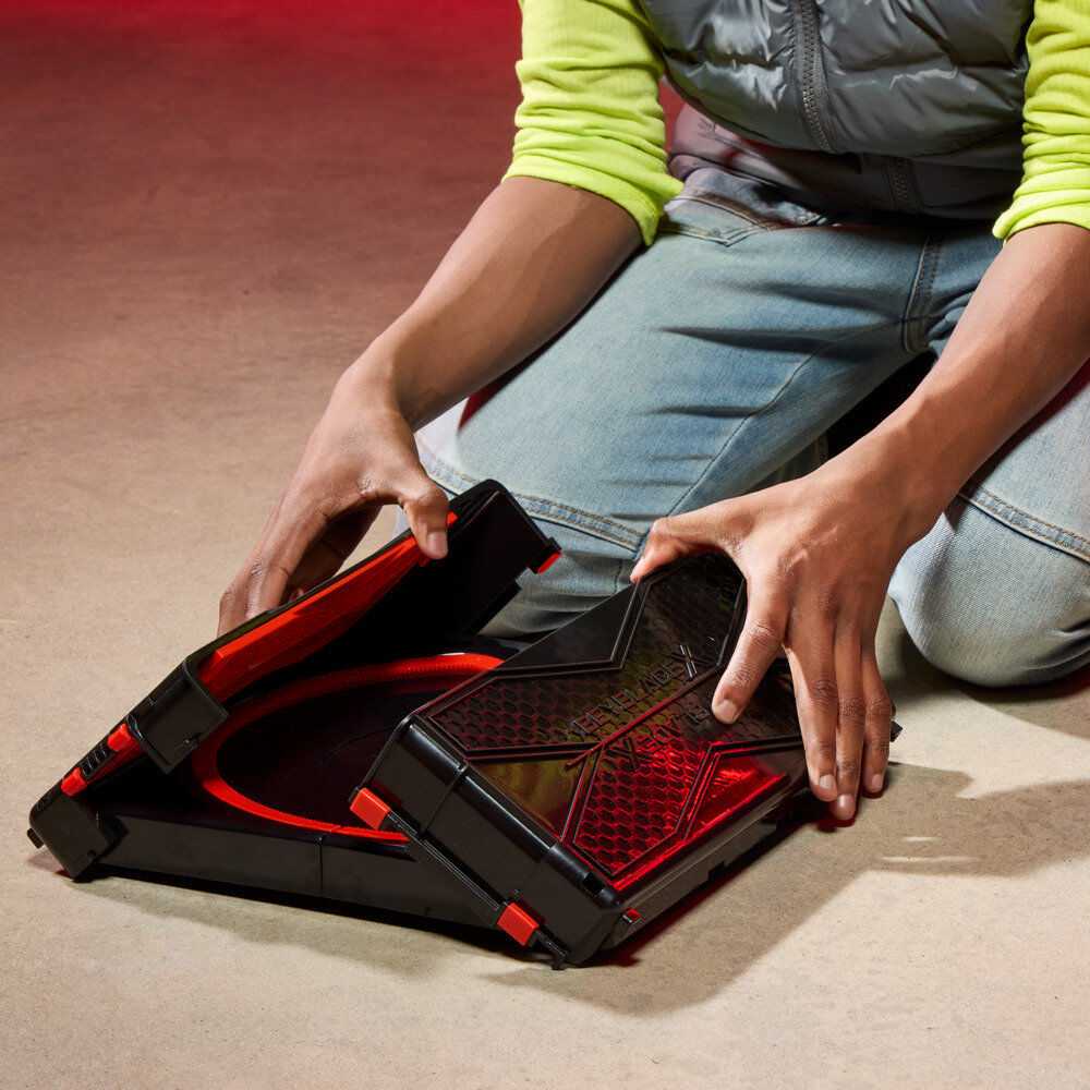 BEYBLADE Nešiojama kovos arena „Beyblade X“ aprašymas - Prekės nuotrauka