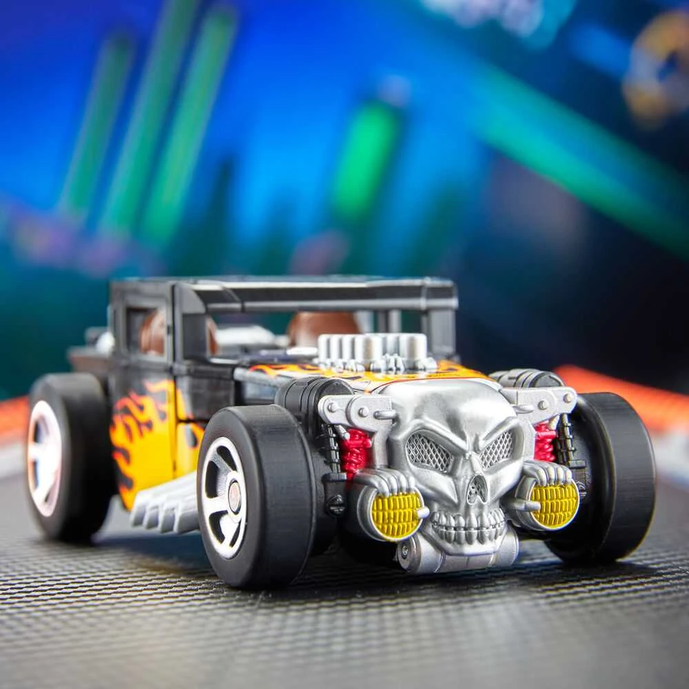 Hasbro Hot Wheels Transformers Bone Shaker car