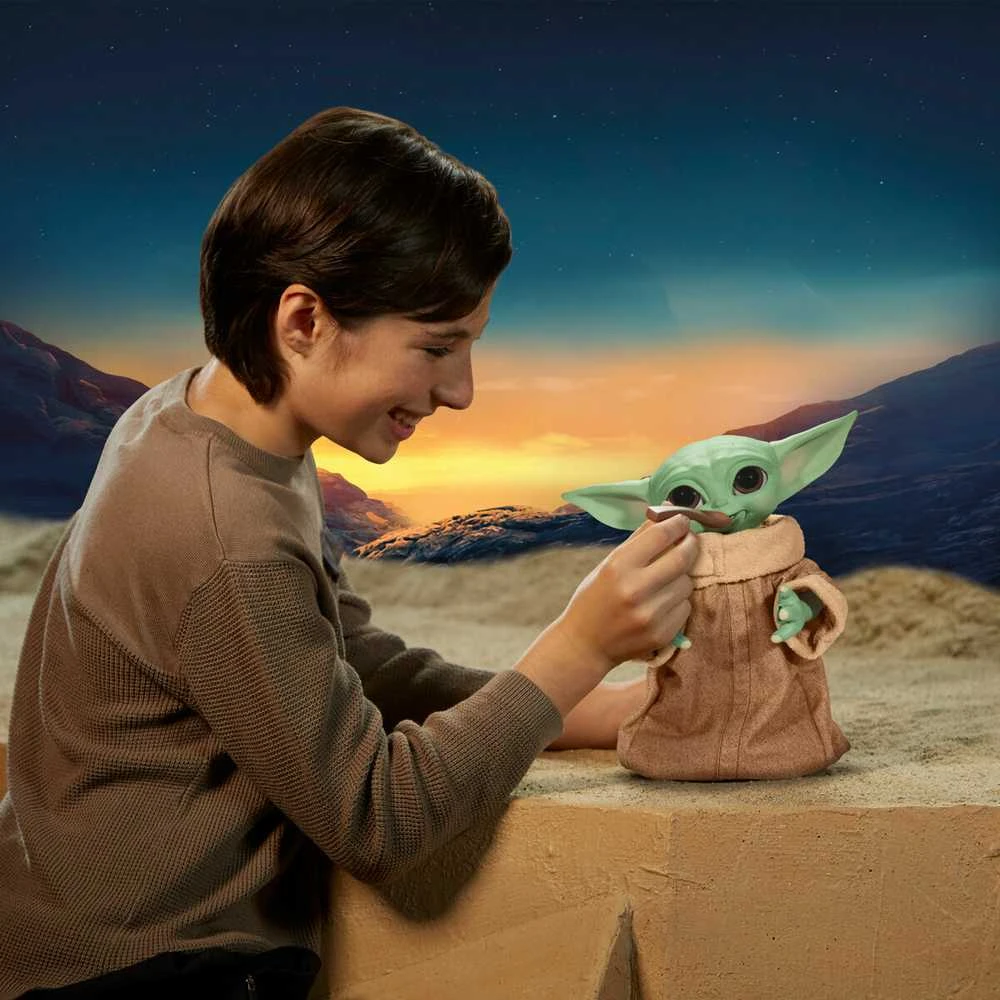 Hasbro Star Žvaigždžių karų SW interaktyvus žaislas Galaktikos užkandžių Grogu 23,5 cm