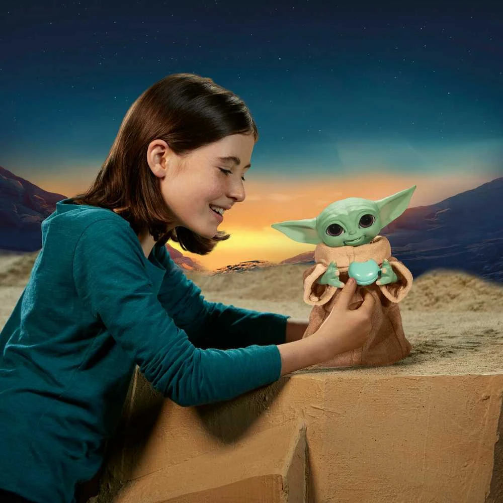 Hasbro Star Žvaigždžių karų SW interaktyvus žaislas Galaktikos užkandžių Grogu 23,5 cm