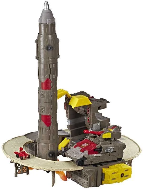 Hasbro Transformers War Cybertron Trilogy Omega Supreme figure