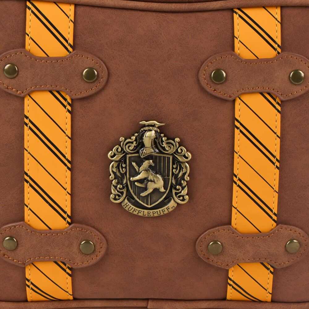 CERDÁ Harry Potter Hufflepuff travel vanity case