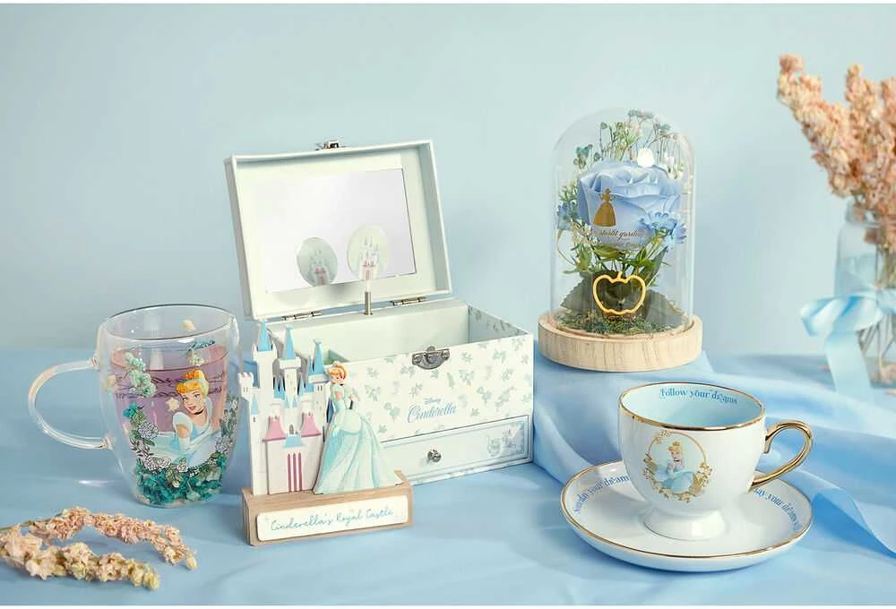 Widdop Co Disney Princess Cinderella florals in a clonche with neon light