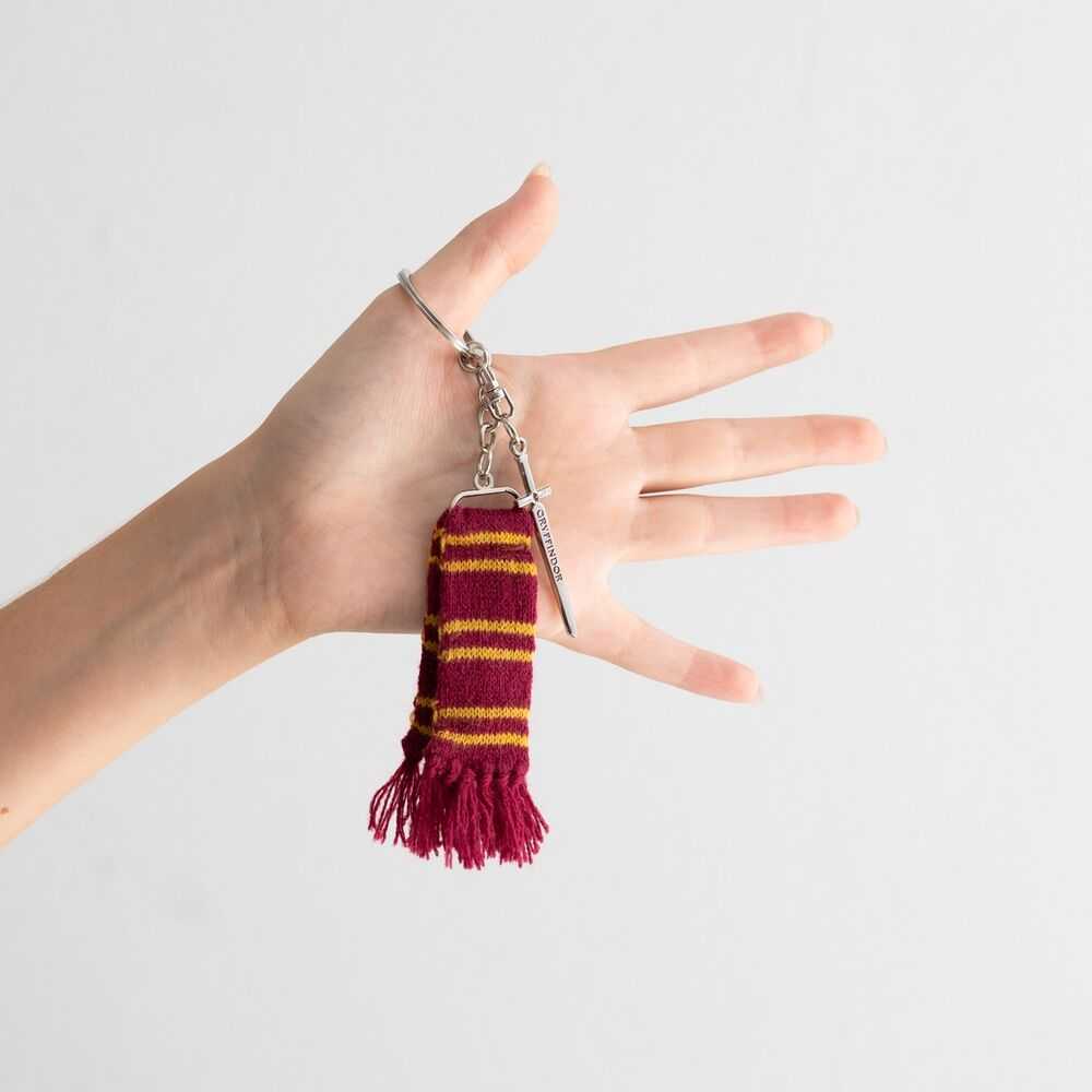 ERIK Harry Potter Griffindor scarf keychain