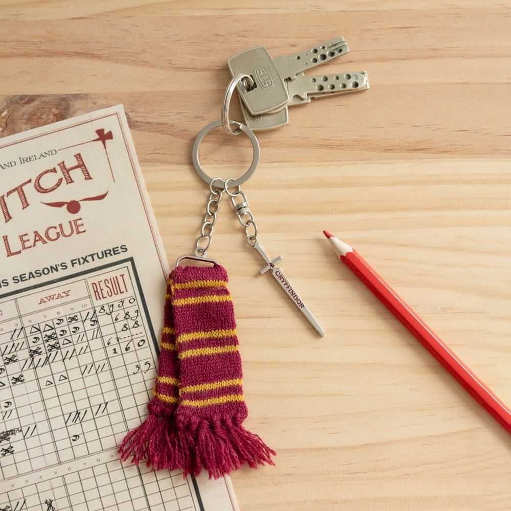 ERIK Harry Potter Griffindor scarf keychain
