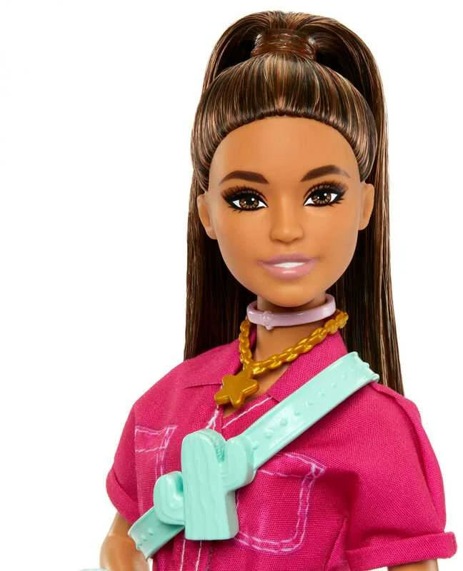 Mattel Lėlė Barbie su rožiniu kombinezonu HPL76