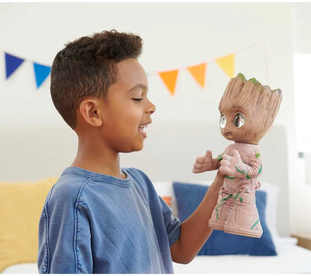 Mattel „Disney Marvel“ – Groovin' Groot šokantis ir kalbantis pliušinis žaislas (HJM23)
