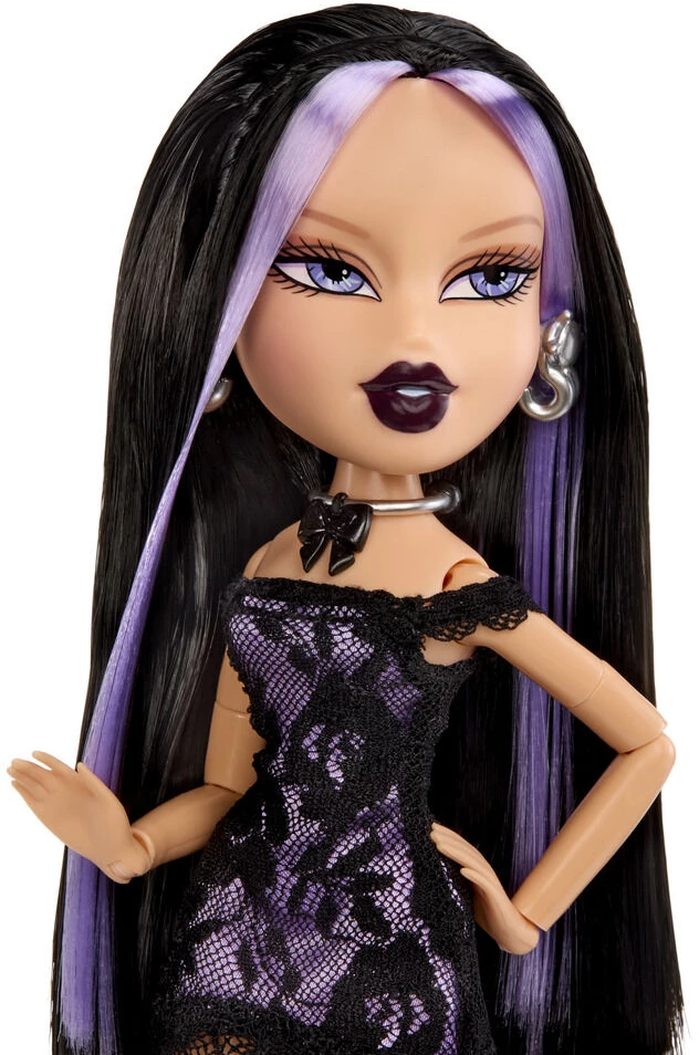 MGA Bratz Stylin Birthday Jade doll + t-shirt