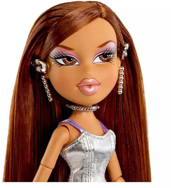 Bratz Charmz Yasmin Doll 599326 599340EUC lėlė su pakabukais