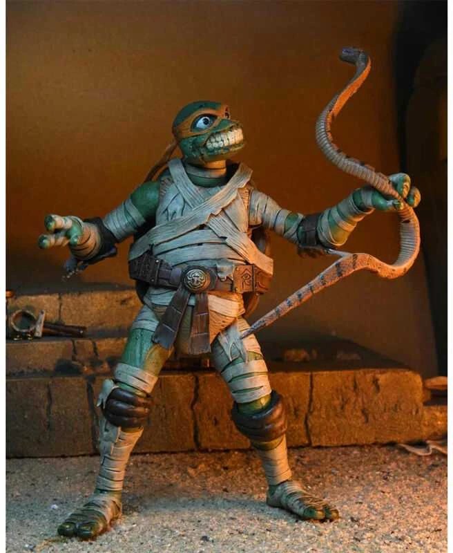 Neca Ninja Turtles as the Mummy Michelangelo ultimate figure 18cm