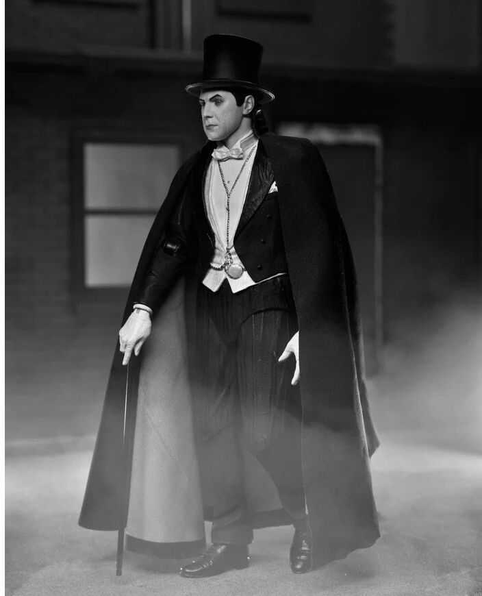 Neca Universal Monsters Dracula Carfax Abbey figure 18cm