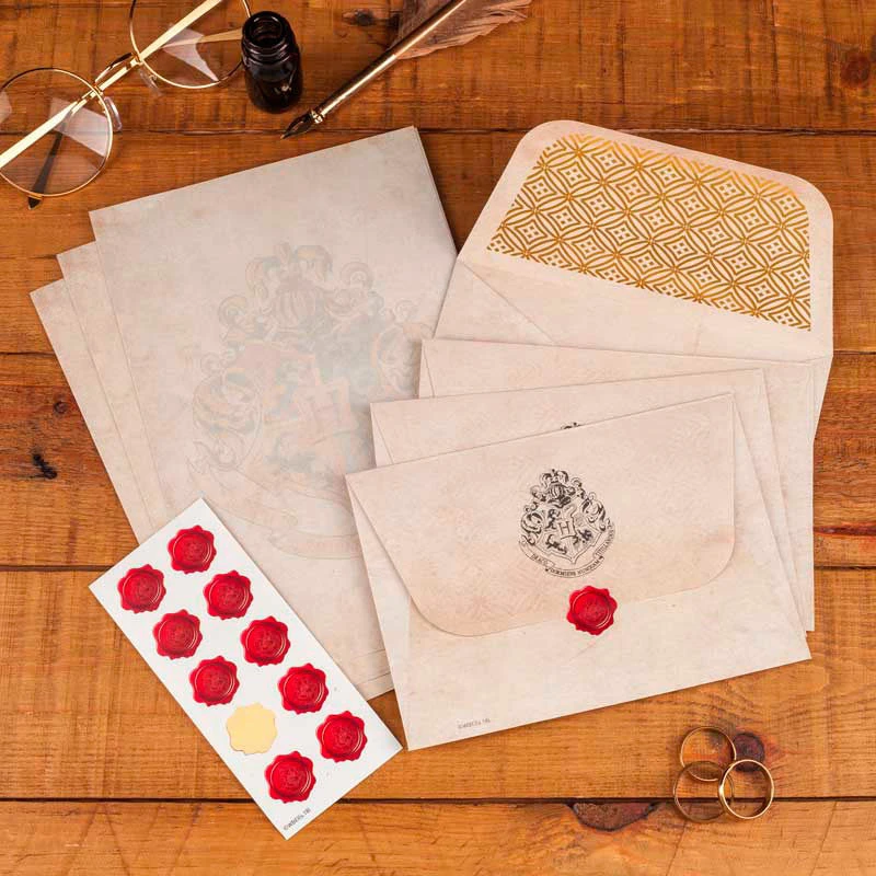 Paladone Harry Potter Hogwarts letter writing set