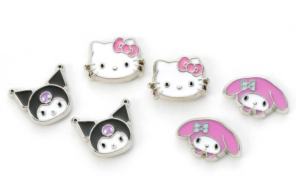 The Carat Shop Hello Kitty & Friends earrings set
