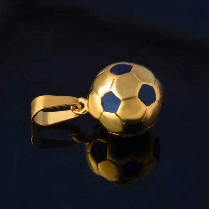 Grandinėlė su futbolo kamuolio pakabuku