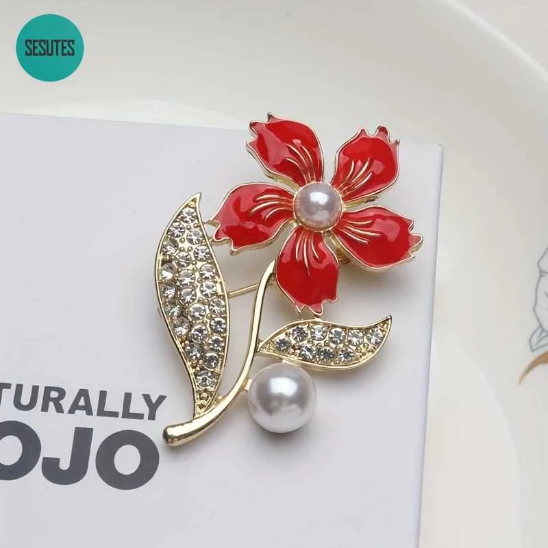 Unikalaus dizaino sagė , Flower and pearl