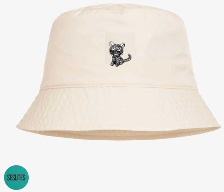 Unikalaus dizaino sagė , Juodas Cat