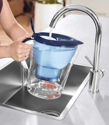 Brita Marella vandens ąsotis 2,4L, juodas su 1 kasete
