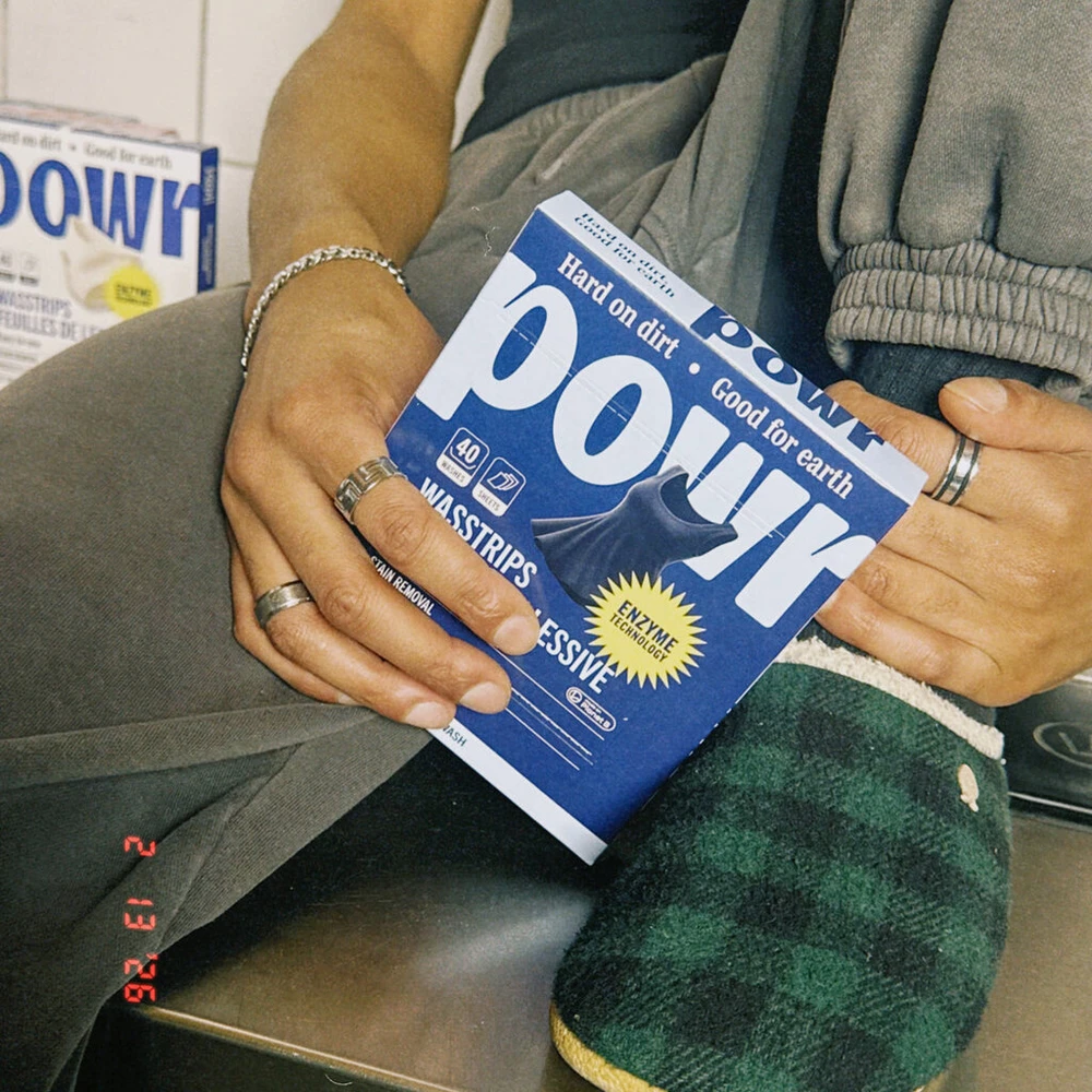 Skalbimo lapeliai POWR x2 vnt, juodiems ir tamsiems skalbiniams, 80 lapelių, visų tipų audiniams, be mikroplastiko